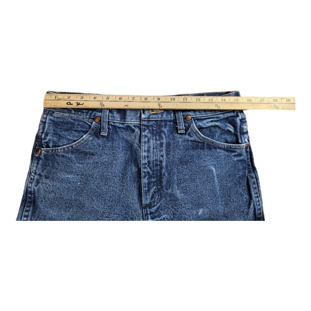 Uses WRANGLER 936 Mens VTG 90s Straight Leg Jeans Medium Wash Zip Fly, 32 x 30 - Picture 6 of 11